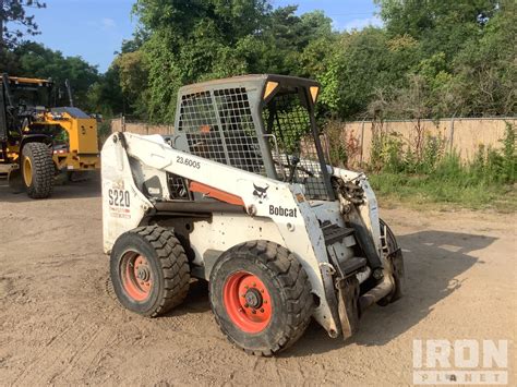 s220 skid steer specs|bobcat s220 horsepower.